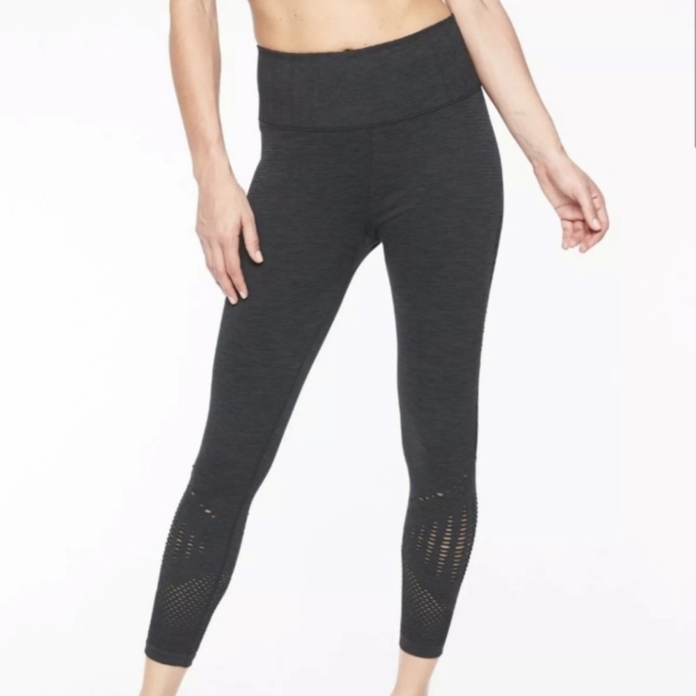 Athleta Halasana Seamless Leggings 7/8 Tights Eyelet Detail Charcoal Gray Small